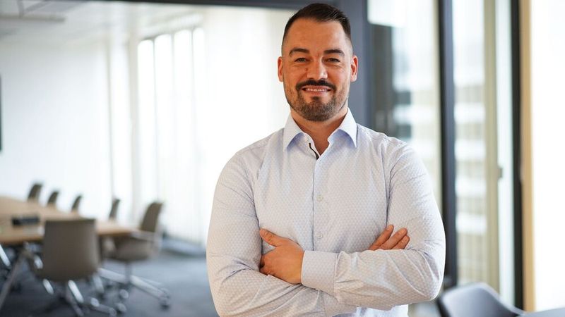 Tobias Mohr hat zum 1. Oktober 2025 die Leitung des Vertriebs in DACH und Benelux übernommen.(Bild:  Schaeffler)