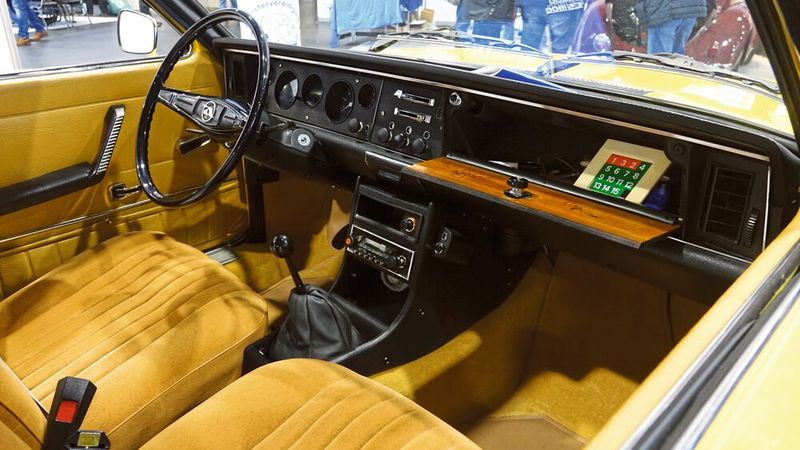 Der Amalfi CS 1800 basiert auf einem Fiat 132, wobei die Front vom VW Passat und das Heck vom Mercedes /8 stammt. (Bild: Dominsky –  »kfz-betrieb«)