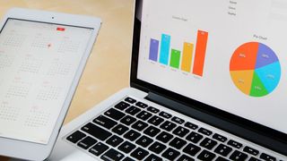 Die Auslagerung der Entgeltabrechnung bietet nicht nur Vorteile für große Unternehmen. Auch kleinere Betriebe können davon profitieren.  (Bild: gemeinfrei)