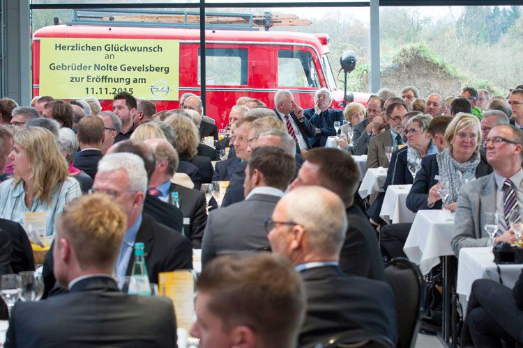 Zur Eröffnungsfeier am 11. November kamen rund 120 geladene Gäste. (Foto: Nolte)