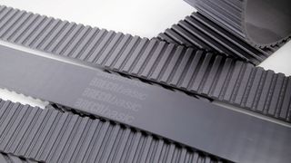 Grau: Die Zahnriemen der Basis-Linie von Breco eignen sich für einfache Transportaufgaben und punkten mit einem guten Preis-/Leistungsverhältnis. (Bild: Breco)