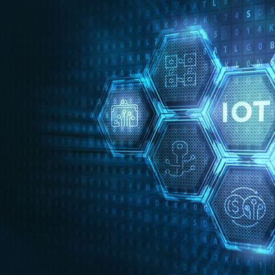 Ein Drittel aller Geräte in Firmennetzen ist unkontrolliert: Der Palo-Alto-Report zeigt, wie groß die Sicherheitslücke geworden ist. (Bild: © putilov_denis - stock.adobe.com)