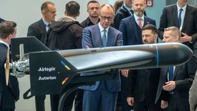 Hier sieht man eine Kamikaze-Drohne des Joint Ventures zwischen Auterion aus den USA und Airlogix aus der Ukraine, die im April auch den Bundeskanzler Friedrich Merz beeindruckte. Jetzt meldet man den Start der Massenfertigung von Drohnen in Deutschland ... (Bild: Auterion / Airlogix)