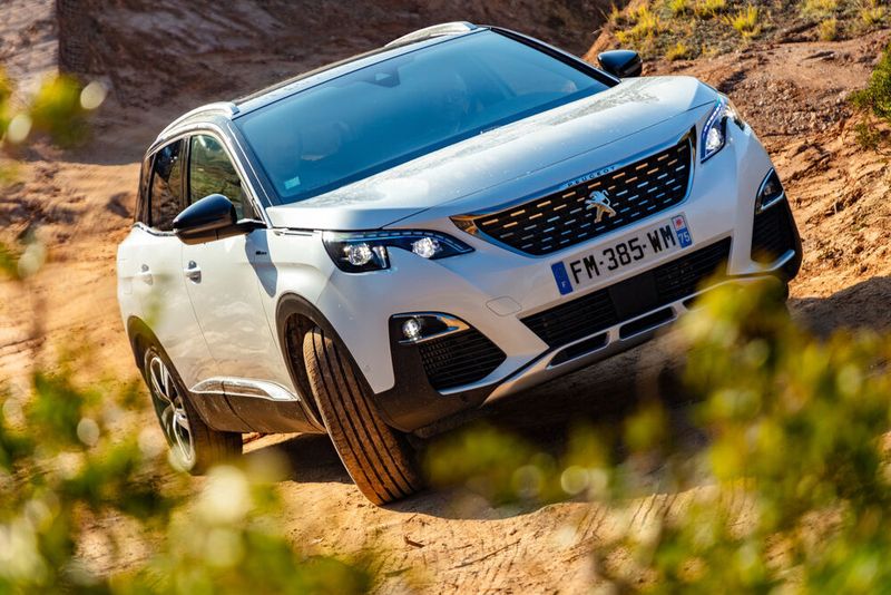 Der Peugeot 3008 ist mit Allradantrieb und E-Motor als Plug-in-Hybrid zu haben. (Peugeot)