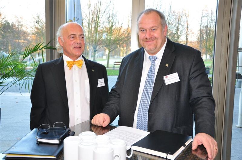 von links: Klaus Endress, CEO Endress+Hauser, und Matthias Altendorf, Geschäftsführer Endress+Hauser (Bilder: M.Henig/PROCESS) (Archiv: Vogel Business Media)