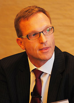 Matthias Sprank, Vorstandsmitglied der Bank Deutsches Kraftfahrzeuggewerbe: „Die Bedeutung von Basel III für das Kfz-Gewerbe lässt sich noch nicht genau sagen.“ (Baeuchle)