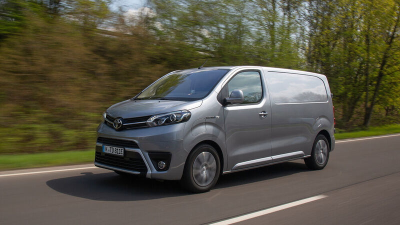 Auch Toyota hat jetzt mit dem Proace einen elektrisch angetriebenen Kleintransporter im Programm. (Toyota)