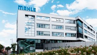 Der Automobilzulieferer Mahle aus Stuttgart hat zwar im letzten Jahr wieder Umsatz- und Gewinnrückgänge erleben müssen, ist sich aber sicher, dass die laufende Strategie die Lage wieder geraderücken wird ... (Bild: Mahle)