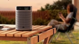 Der portable Projektor Mogo2 Pro von XGIMI bietet intelligente Funktionen wie eine automatische Trapezkorrektur oder nahtlosen Autofokus. (Bild: XGIMI)