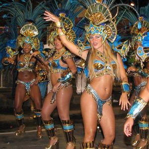 Das ausgelassene Feiern an Karneval wollen sich viele nicht entgehen lassen.