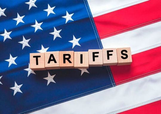 Average US tariffs surged from 2.4 % at the start of the year to a peak of 28 % in April before settling at 16.8 %—the highest level since 1935. (Source:  Arthur Woods - stock.adobe.com)