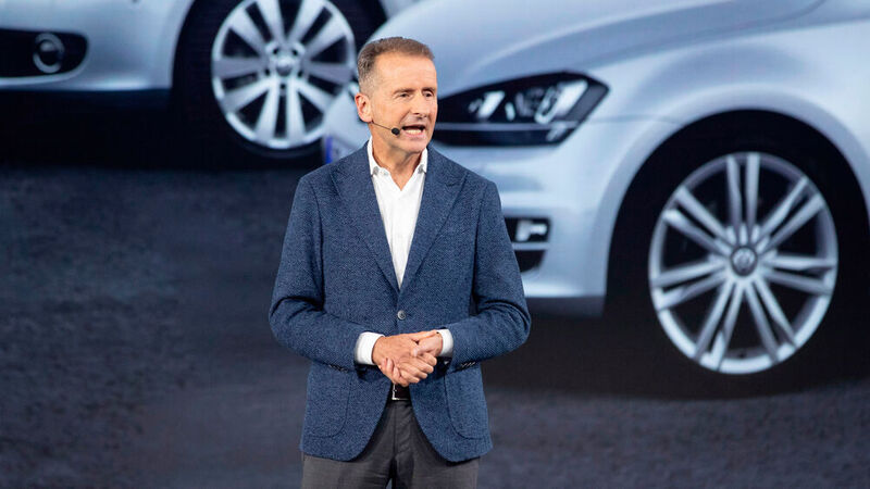 Volkswagen-Chef Herbert Diess rechnet mit einer Konsolidierung im Autohandel, nicht aber mit einem großen Autohäuser-Sterben.