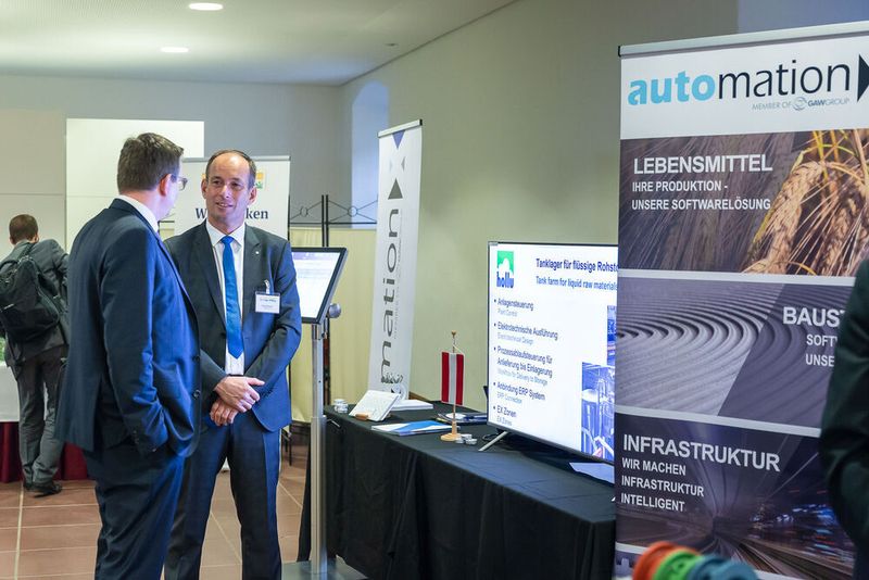 Impressionen der Förderprozessforen 2019: Beim Pumpen- und Schüttgut-Forum diskutieren Experten an zwei Tagen über Probleme bei Förderprozessen. Dabei steht der praxisorientierte Austausch und die gemeinsame Lösungsfindung im Vordergrund des Netzwerktreffens der Pumpen- und Schüttgut-Community. (Stefan Bausewein / PROCESS)