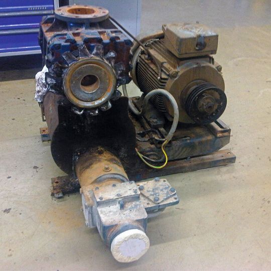 Ausgebrannte Druckluftanlage nach Funkenerzeugung in der Gebläsestufe.(Bild:  Aerzen)