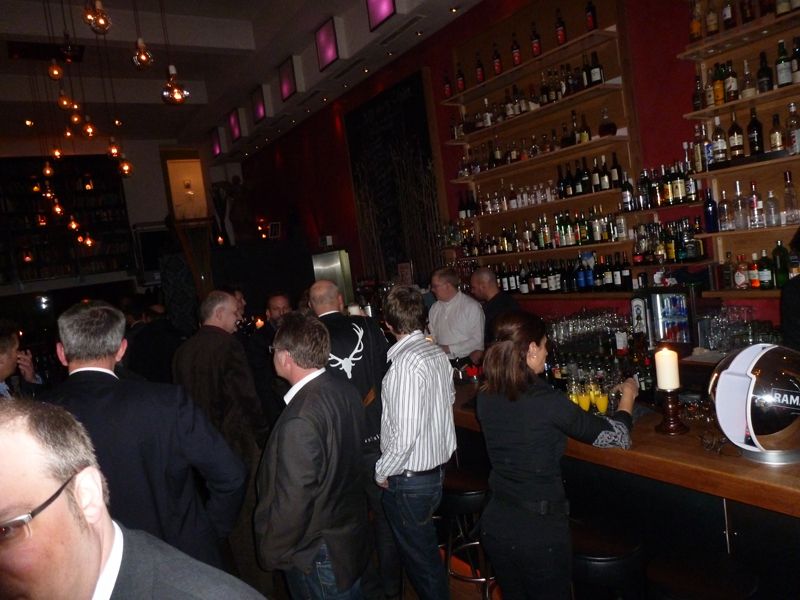 In der Halle der Helden gab es auch abends genug Gelegenheit zum Kontakte pflegen. (Archiv: Vogel Business Media)