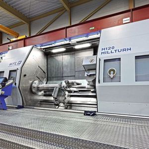 Auf der M120 Millturn wurden Prismenbearbeitungslösungen für Tiefbohr- und komplexe Innenbearbeitungen präsentiert. 
