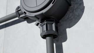 Wiska präsentiert auf der Hannover Messe die neue Trishot Kabelverschraubung in Kombination mit dem Abzweigkasten Combi 304. (Bild: Wiska Hoppmann)