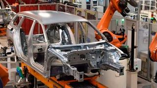 Die Robotik entwickelt sich laut VDMA rasant. Nicht nur im Automobilbau. Damit auch KMU nicht ins Hintertreffen geraten, hat der Bereich VDMA-Robotik drei neue Vorstandsmitglieder berufen, die sich auskennen. (Bild: dressel)