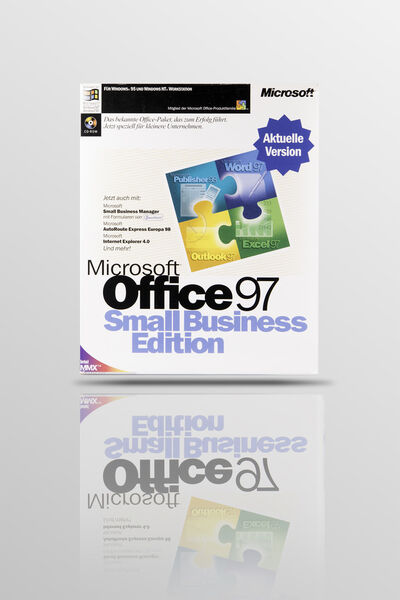 Mit der Zeit entwickelten sich aus dem einen Office-Paket unterschiedliche Ausprägungen, wie hier die SMB-Version. (Bild: Microsoft)