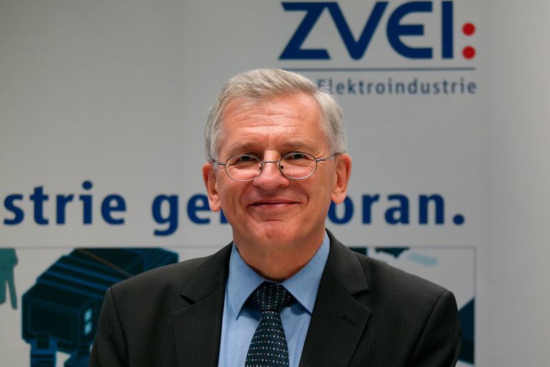 Prof. Dr. Knut Koschatzky (Reinhold Schäfer)