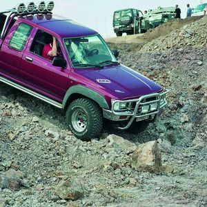 Bei einer Offroad-Tour zeigt das Autohaus Innsbrucker Straße seinen Kunden, was ein Geländewagen alles kann.