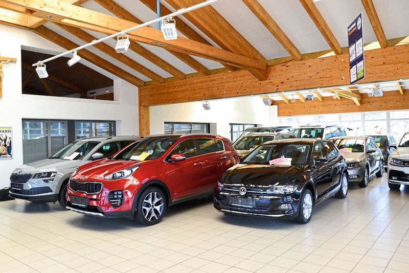 Speziell an den Wochenenden geht es im Autohaus rund: 15 Auslieferungen an einem Samstag sind keine Seltenheit. (Mauritz/»kfz-betrieb«)