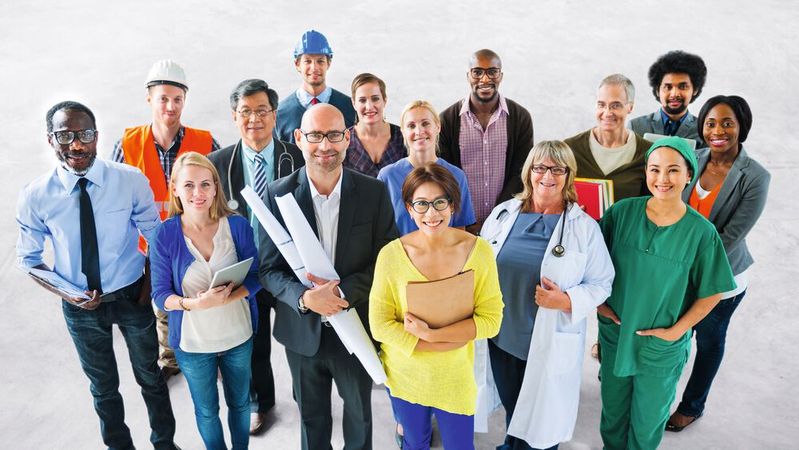 Welche Berufe sind aktuell besonders gefragt? Wir geben Ihnen einen Überblick.(Bild:  Rawpixel.com - stock.adobe.com)