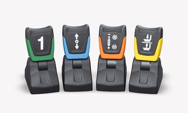 Die große Auswahl an Betätigerfarben und bedruckbaren Symbolen macht es dem Anwender leicht, die Funktion dem jeweiligen Fingertip-Joystick JFT zuzuordnen. (elobau)