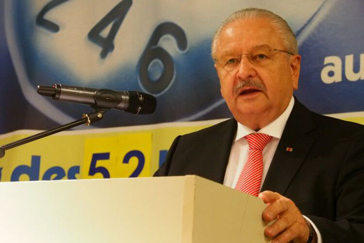 ZDK-Präsident Jürgen Karpinski erklärte die Grundlagen der Verbandsarbeit: „Gut ist, was für den einzelnen Betrieb vor Ort gut ist.“ (Richter)