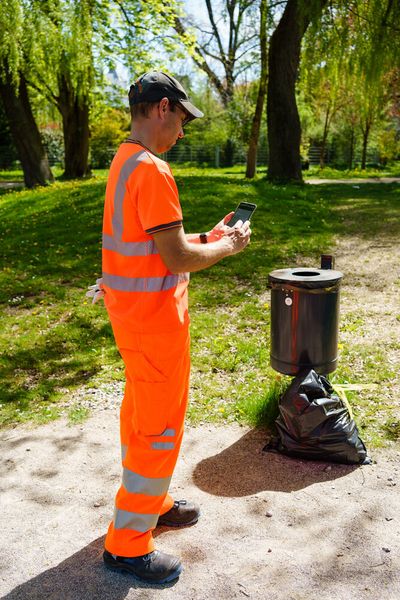 Mülleimer voll? Der Auftrag zur Leerung geht per App raus (© EineStadt )
