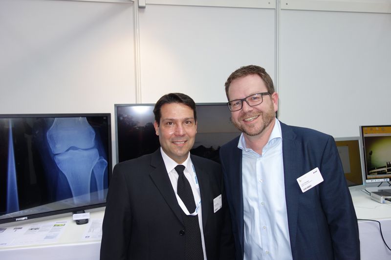 Nabil Gharadel (l.), AOC, und Lutz Hardge, MMD, hatten den Röntgenblick. (Bild: IT-BUSINESS)