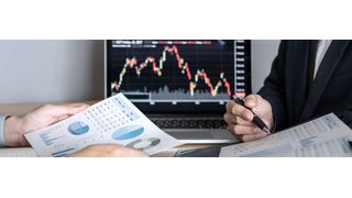 Cloud-Security-Spezialist Barracuda befragte weltweit 800 leitende IIoT-/OT-Manager nach ihren Erfahrungen und Ansichten hinsichtlich der IIOT-/OT-Sicherheit in ihren Unternehmen. (Bild: Ngampol - stock.adobe.com)