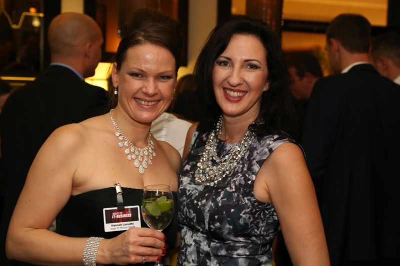 Hannah Lamotte (l.), IT-BUSINESS, und Sandra Schüller, eGovernment Computing (IT-BUSINESS)