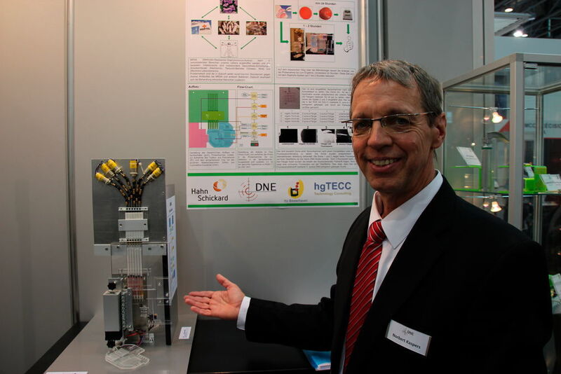 Norbert Kaspers von der DNE Technology ... (Bild: Schäfer)