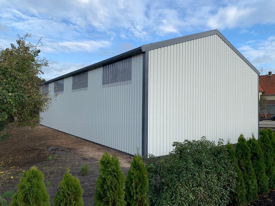 stahlhalle-hcb-2 (HaCoBau Hallen und Container Systeme GmbH)