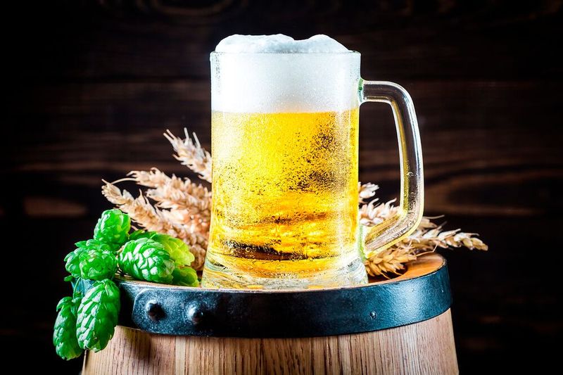 Herstellung von Bier - 2021: 7,55 (Umsatz in Milliarden Euro), 2022: 8,43 (Umsatz in Milliarden Euro), 2023: 8,93 (Umsatz in Milliarden Euro) (Bild: Pixabay)