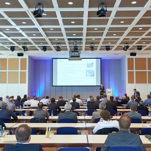 Beim Werkstofftag 2017 wird das Schwerpunktthema „Edelmetalle | Technologiemetalle – von der Tradition zur Innovation“ lauten.