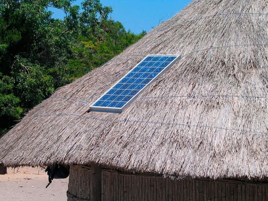 Solarbetriebene, netzunabhängige Kühleinheiten sind eine gute Lösung am Ende der Kühlkette in abgelegenen Dörfern.(Bild:  Pixabay)