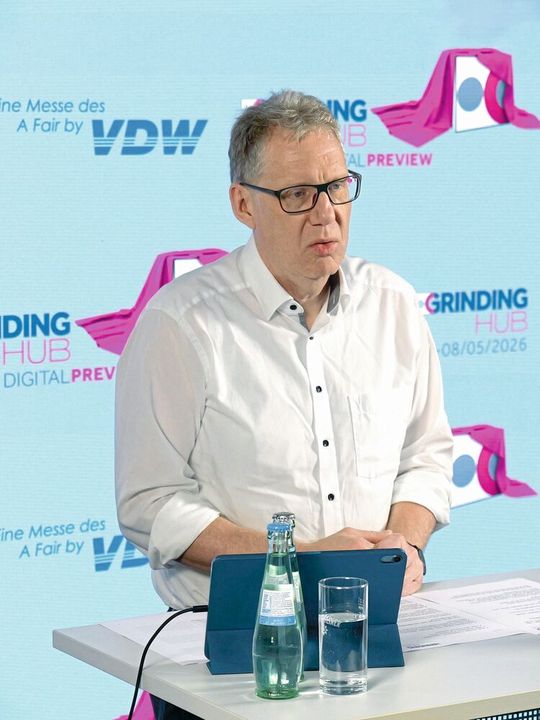 Dr. Markus Heering, Geschäftsführer des VDW, während der digitalen Messevorschau: «Die Grinding Hub ist weit mehr als eine Produktschau. Sie ist die internationale Bühne der Schleiftechnik und ein Ort, an dem Partnerschaften entstehen, Investitionen vorbereitet und technologische Weichen gestellt werden.»(Bild:  VDW)