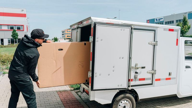 Nun ist er nicht mehr der kleinste, sondern der größte Elektrokleintransporter seiner Klasse und erlaubt eine Zuladung von bis zu 850 Kilogramm. (Bild: Ari Motors via Autoren-Union Mobilität)