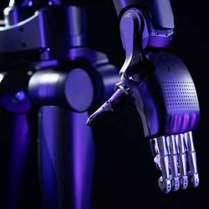 The hands of MenteeBot offer a comprehensive range of motion, strength, and precision to perform delicate tasks.(Image: Mentee)