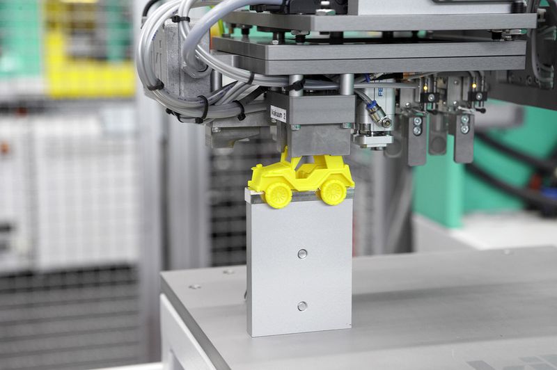 Nachgeschaltete und in die Fertigungszelle integrierte Montage des Buggys. (Archiv: Vogel Business Media)