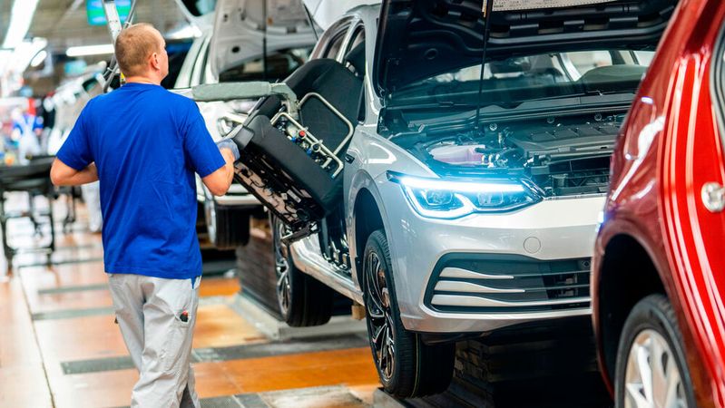 Volkswagen hat trotz der Corona-Pandemie 2020 fast neun Milliarden Euro Gewinn eingefahren. In diesem Jahr peilt der Konzern noch deutlich mehr an.