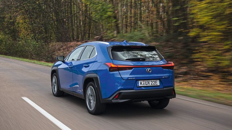 Die Geräuschkulisse ist im Innenraum des UX 300e angenehm gering.   (Bild: Lexus)