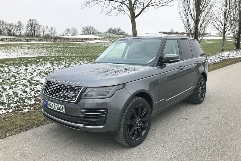 Ein Modell mit Plug-in-Hybridtechnik soll den Verbrauch senken. (Bild: Land Rover )