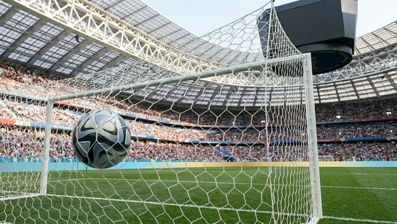 (Bild:  Moderne Materialien tragen dazu bei, Leistung, Präzision und Zuverlässigkeit im Profifußball zu verbessern.)