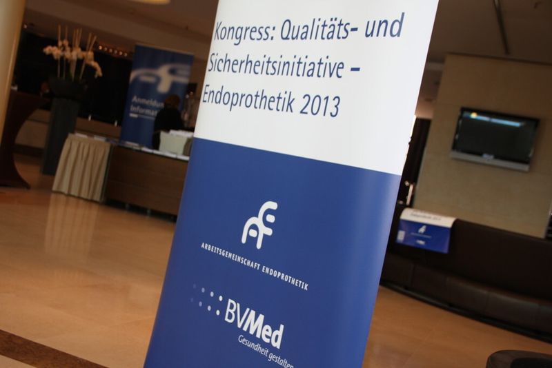 Der Einladung zum Kongress „Qualitäts- und Sicherheitsinitiative – Endoprothetik 2013“ ... (Bild: Reinhardt)