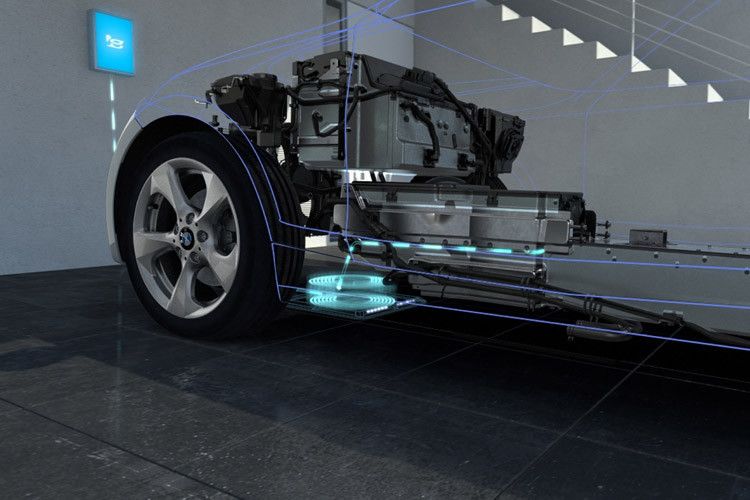 Die beiden Automobilhersteller entwickeln zusammen eine Technologie zum kabellosen Laden. (Foto: BMW)