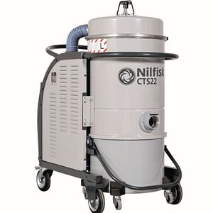 Der Industriesauger CTS 22 MC Z22 besitzt einen leistungsstarken 2,2 Kilowatt Seitenkanalverdichter und eignet sich so für den störungsfreien Dauerbetrieb.(Bild:  Press'n'Relations)