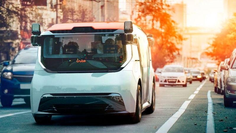 Autonom fahrende, kommerzielle Cruise-Taxis dürfen zunächst nicht schneller als 50 km/h fahren. (Bild:  Cruise)